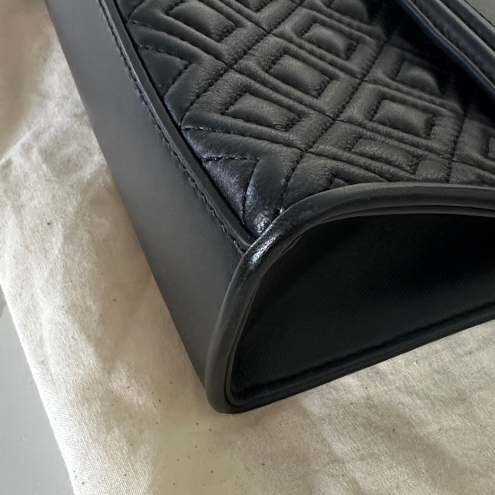 Tory Burch Fleming Large Convertible Bag Black Quilted Leather w/ Dust Bag - Picture 9 of 13